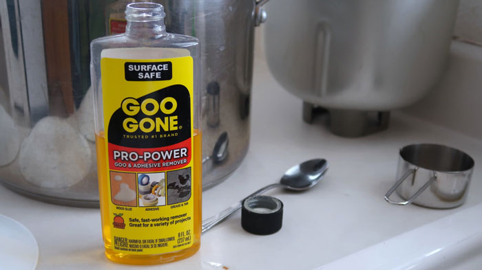 Differences Between Goo Gone And Acetone